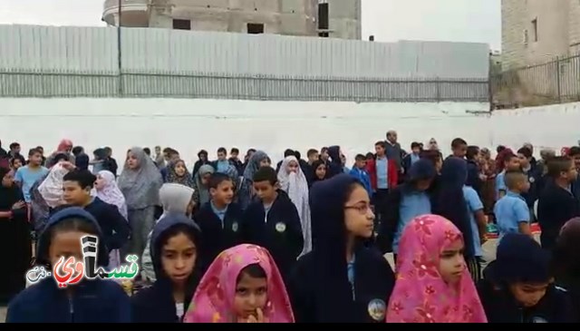 فيديو: طلاب مدرسة جنة ابن رشد يؤدون صلاة الاستسقاء في ساحة المدرسة بعد انحباس الامطار 